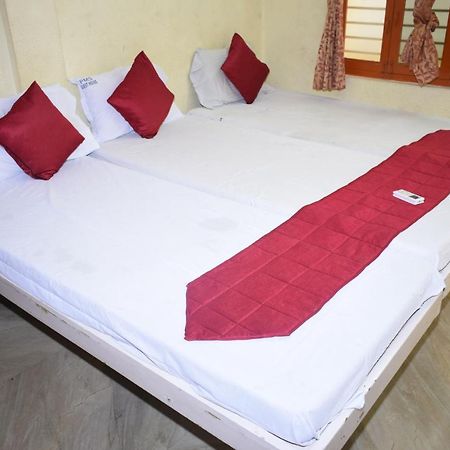 Pms Guest House Puducherry Eksteriør billede