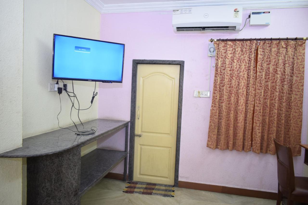 Pms Guest House Puducherry Eksteriør billede